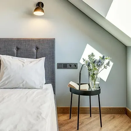 Domillion 1bdr New Old Town U2306 Apartmán *